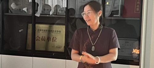 Laatste bedrijfskennis over Wuxi High-Mountain viert een speciale verjaardag in ons Operations Team